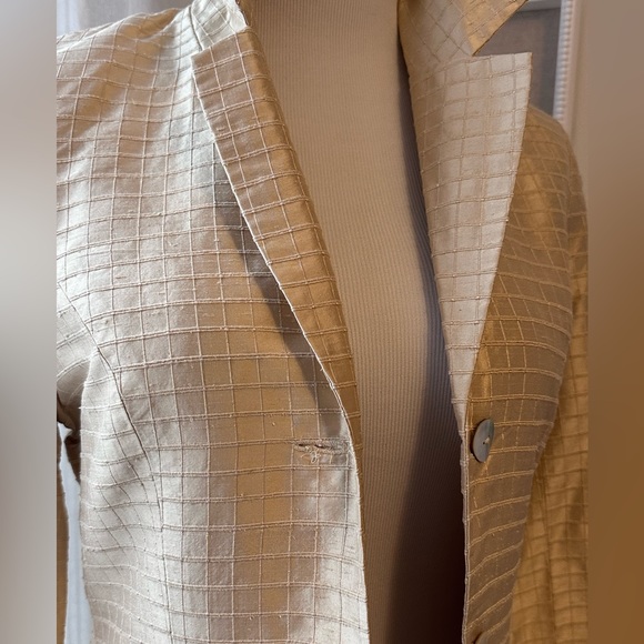 Buttery yellow silk window pane stitch long blazer - Picture 3 of 4